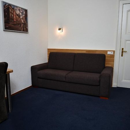 Hotel Villa Margaretha Райсвайк Екстериор снимка