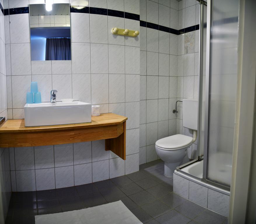 Hotel Villa Margaretha Райсвайк Екстериор снимка